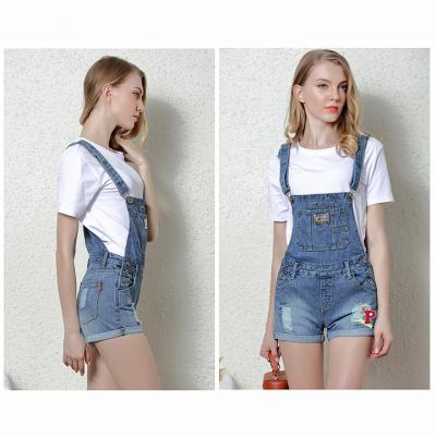 QUẦN YẾM JEAN TÚI TO TRƯỚC NGỰC ĐÍNH LOGO CHỮ P - NY829